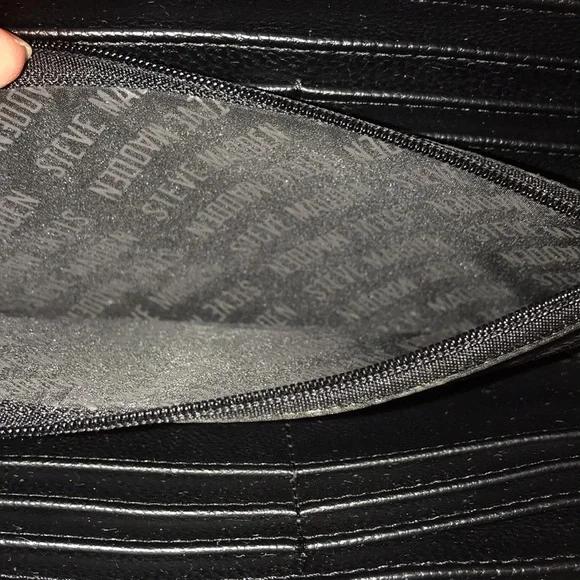 Steve Madden Black Floral accordion Women's Wallet - Picture 9 of 12